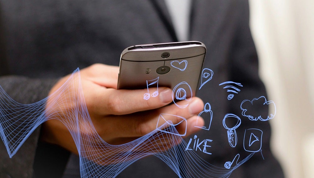 Pisamos la calle: Los peligros de compartir nuestros datos en redes sociales Pisamos la calle: Los peligros de compartir nuestros datos en redes sociales