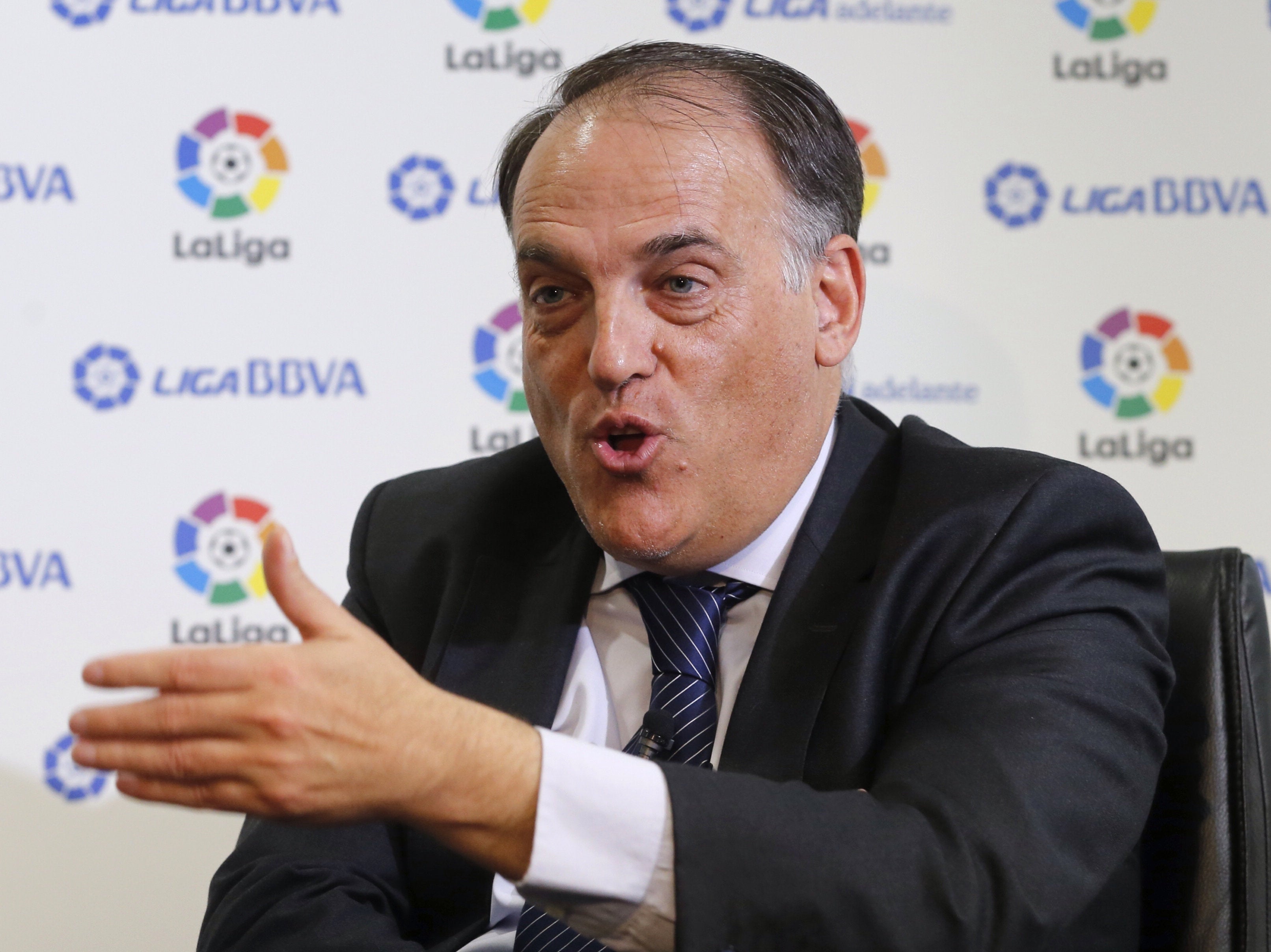Javier Tebas: "No se ha planteado suspender El Clásico por el coronavirus" Javier Tebas: "No se ha planteado suspender El Clásico por el coronavirus"
