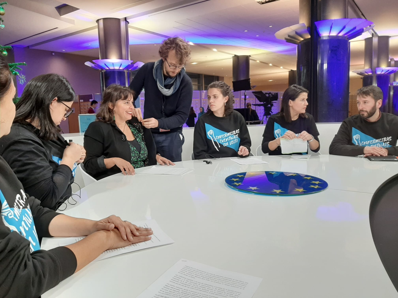 As enfermeiras eventuais galegas rematan o 2019 no Parlamento Europeo As enfermeiras eventuais galegas rematan o 2019 no Parlamento Europeo