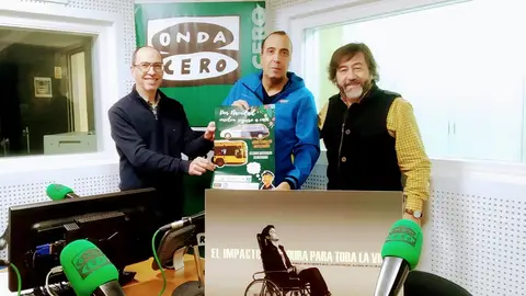 Beni bouzada nos estudios de Onda Cero Beni bouzada nos estudios de Onda Cero