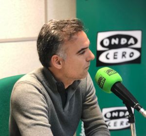 Alejandro Marin Buck en los estudios de Onda Cero Castellón Alejandro Marin Buck en los estudios de Onda Cero Castellón