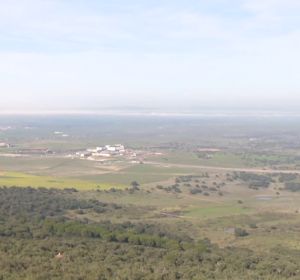 Vista de las afueras de Cáceres Vista de las afueras de Cáceres