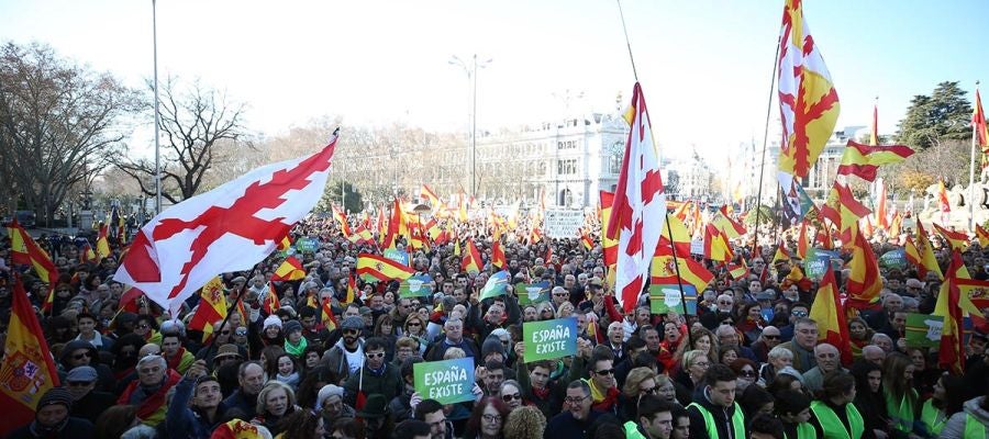 Asistentes a la concentración de Vox en Madrid Asistentes a la concentración de Vox en Madrid