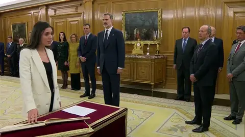La nueva ministra de Igualdad, Irene Montero, promete su cargo ante Felipe VI La nueva ministra de Igualdad, Irene Montero, promete su cargo ante Felipe VI