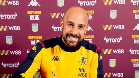 Pepe Reina, portero del Aston Villa. 