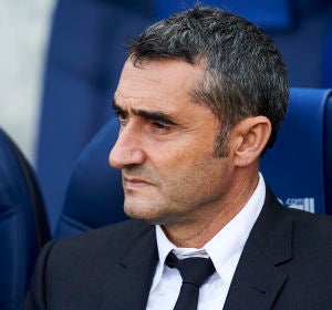 Vota, ¿debería el Barcelona destituir a Ernesto Valverde como entrenador? Vota, ¿debería el Barcelona destituir a Ernesto Valverde como entrenador?