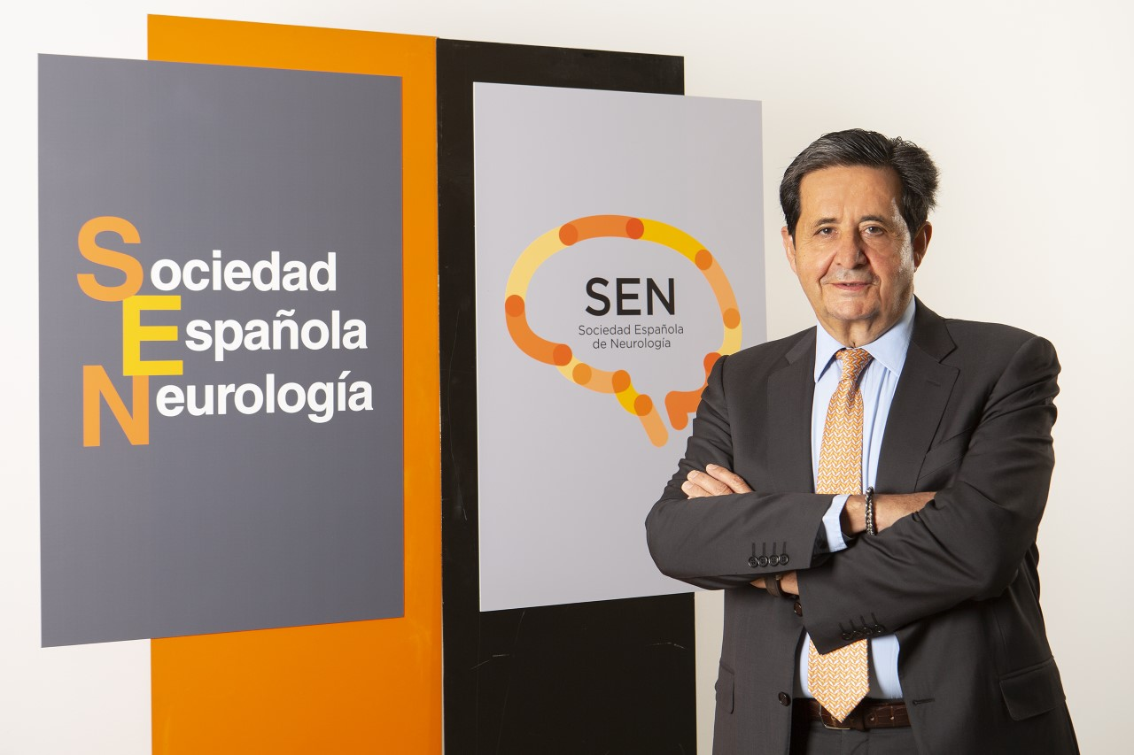Dr. José Miguel Láinez: "Muchísimos pacientes que padecen migraña no han consultado nunca a un neurólogo" Dr. José Miguel Láinez: "Muchísimos pacientes que padecen migraña no han consultado nunca a un neurólogo"