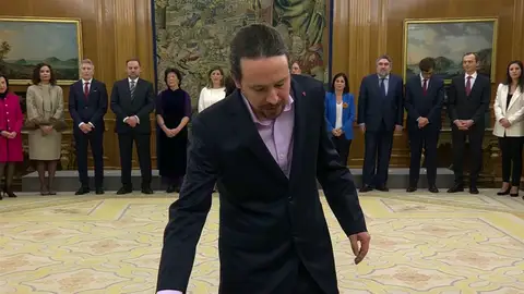 Iglesias promete como vicepresidente del "Consejo de ministras y ministros" Iglesias promete como vicepresidente del "Consejo de ministras y ministros"