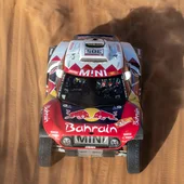 Carlos Sainz, a bordo de su Mini durante el Dakar Carlos Sainz, a bordo de su Mini durante el Dakar
