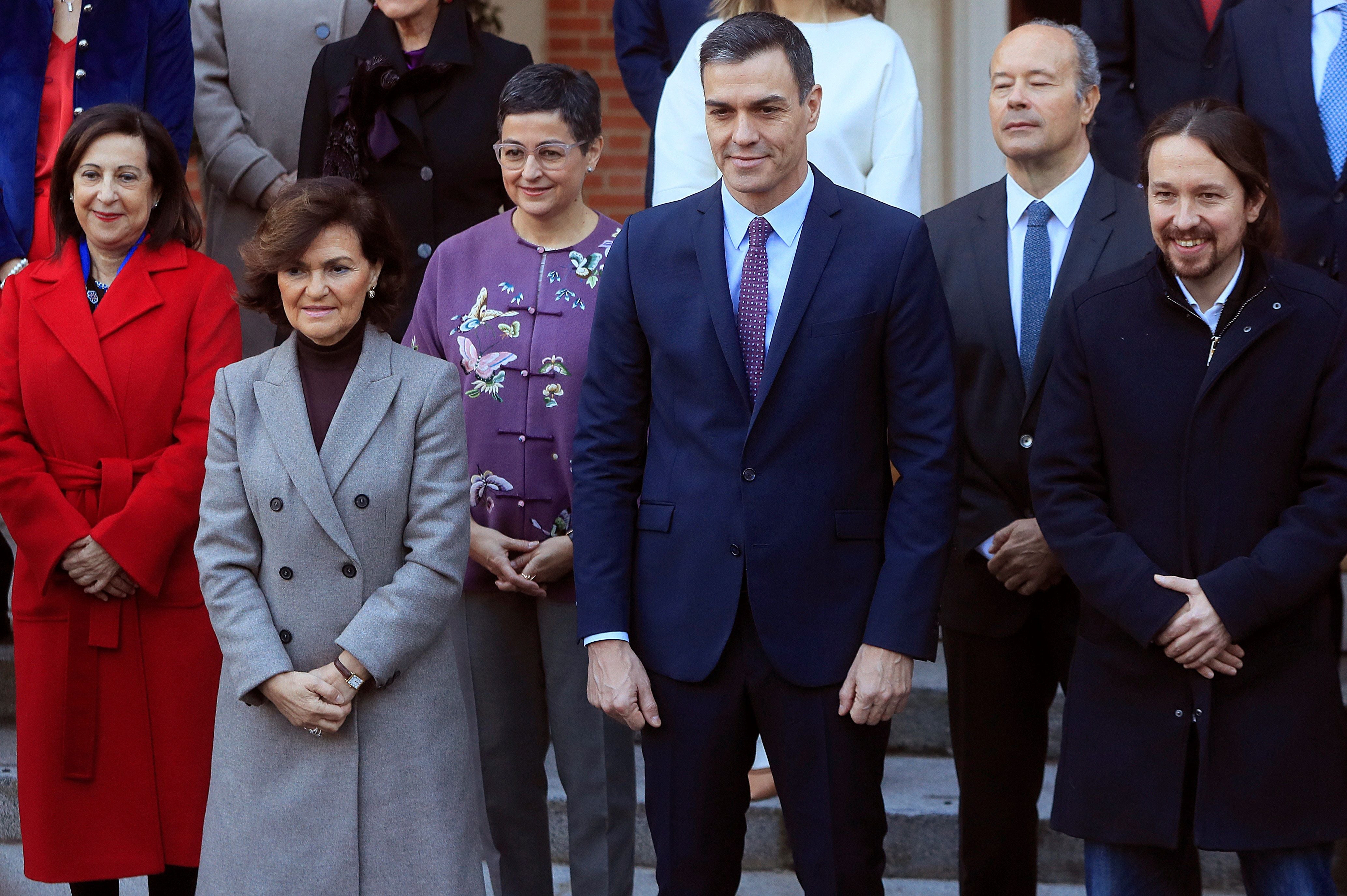 Las preguntas de Amón: "¿No deberá Sánchez recoger alguna que otra estatuilla en los Goya?" Las preguntas de Amón: "¿No deberá Sánchez recoger alguna que otra estatuilla en los Goya?"