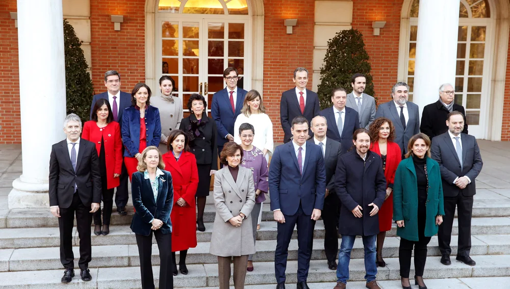 El Gobierno estudia mover a los martes el Consejo de Ministros El Gobierno estudia mover a los martes el Consejo de Ministros