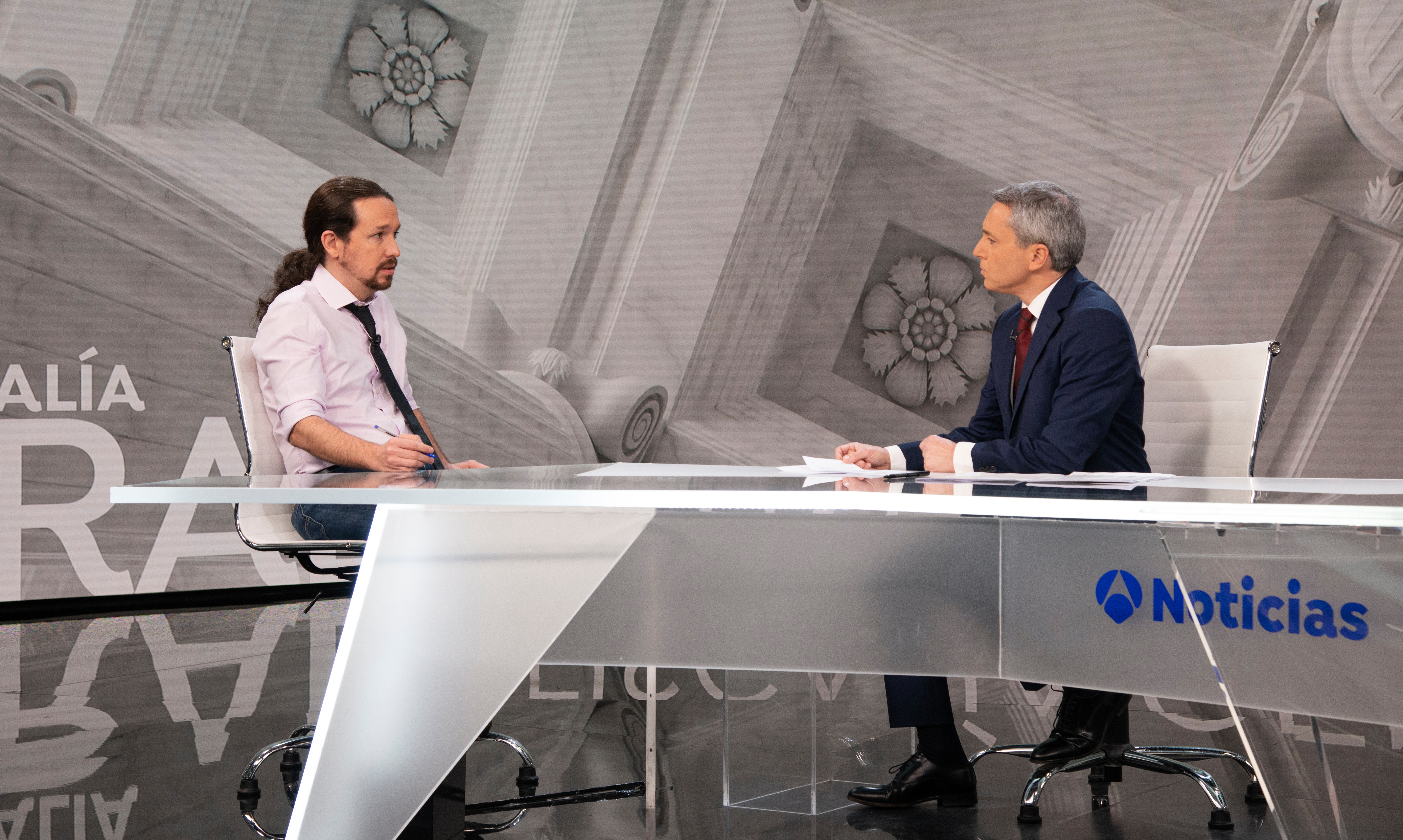 De Iglesias a Álvarez de Toledo: Los "ataques" de políticos a periodistas De Iglesias a Álvarez de Toledo: Los "ataques" de políticos a periodistas