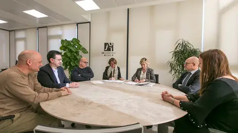 La UJI y la Asociación Valenciana de la Industria de la Automoción colaborarán en investigación, formación y desarrollo tecnológico .