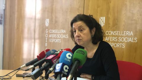 Fina Santiago, consellera balear de Asuntos Sociales