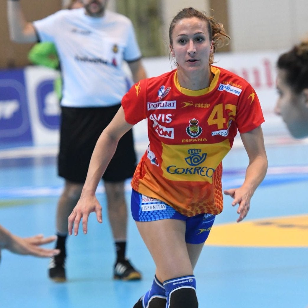 "Tengo una rodilla nueva y ahora trabajo para ser igual o mejor que antes" "Tengo una rodilla nueva y ahora trabajo para ser igual o mejor que antes"