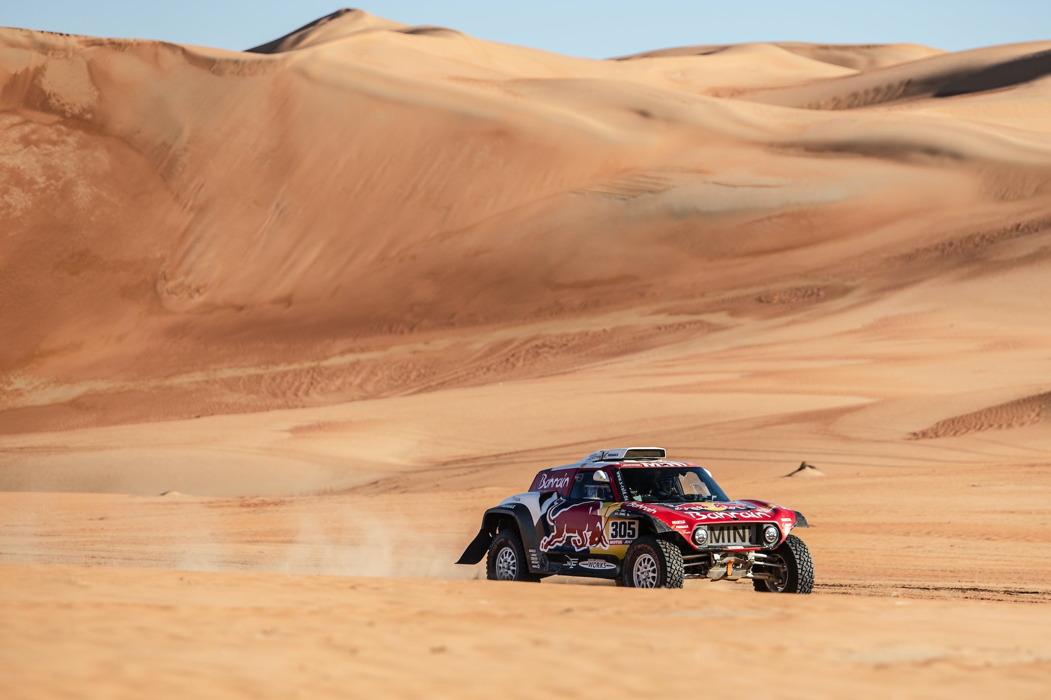 Lucas Cruz, copiloto de Sainz: "Todavía quedan muchos kilómetros y hay que hacer las cosas cómo sabemos hacerlas" Lucas Cruz, copiloto de Sainz: "Todavía quedan muchos kilómetros y hay que hacer las cosas cómo sabemos hacerlas"