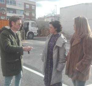Pilar Zamora ha visitado el aparcamiento de la calle Lirio Pilar Zamora ha visitado el aparcamiento de la calle Lirio