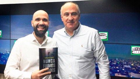 Fernando Benzo con David del Cura en La Br&uacute;jula de Madrid