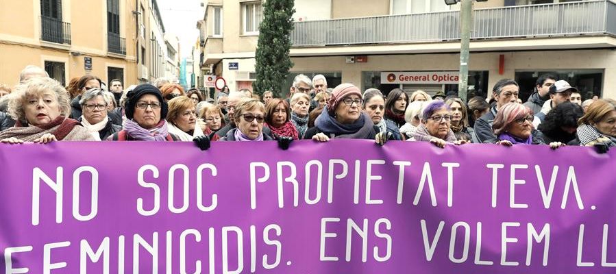 Concentración en apoyo a la asesinada en Terrassa Concentración en apoyo a la asesinada en Terrassa