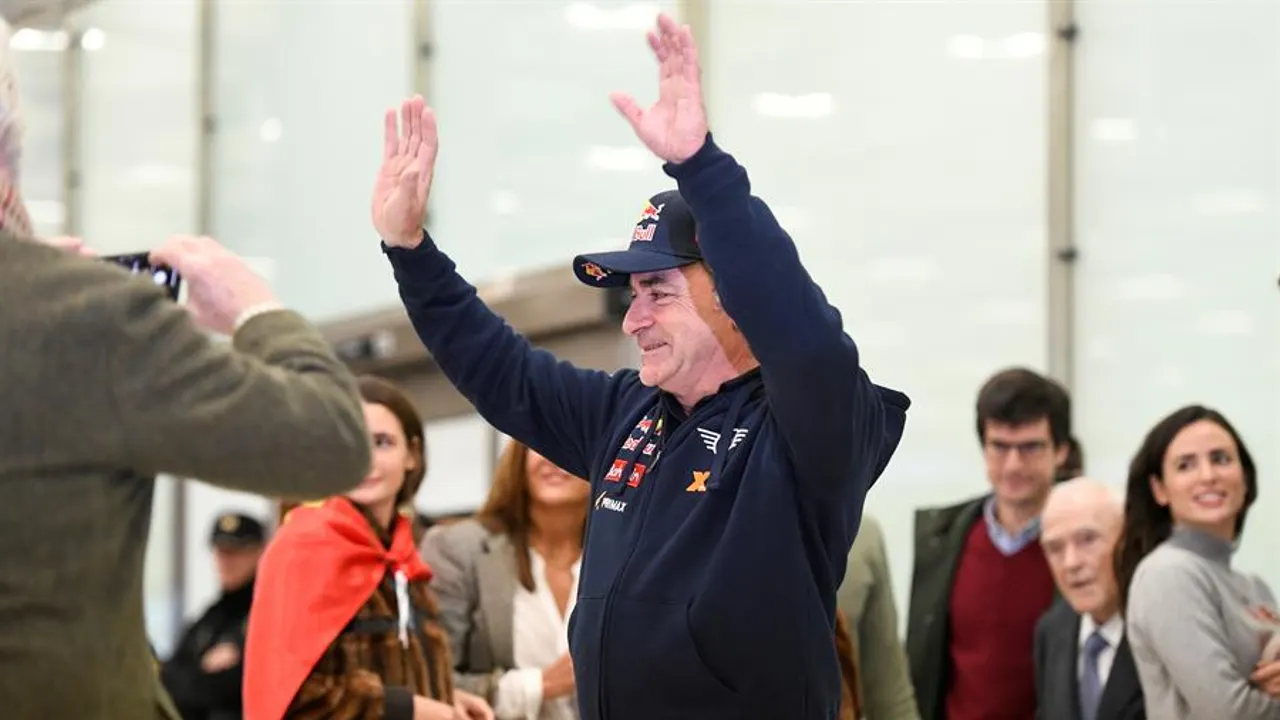 Carlos Sainz a su llegada a Madrid