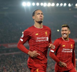 Van Dijk y Firmino, jugadores del Liverpool Van Dijk y Firmino, jugadores del Liverpool