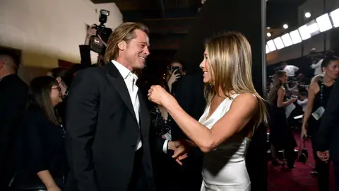 Brad Pitt y Jennifer Aniston, en el backstage de los Premios SAG Brad Pitt y Jennifer Aniston, en el backstage de los Premios SAG