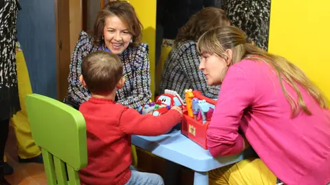 Aurelia Sánchez ha visitado el centro de Aspacecire en Ciudad Real Aurelia Sánchez ha visitado el centro de Aspacecire en Ciudad Real