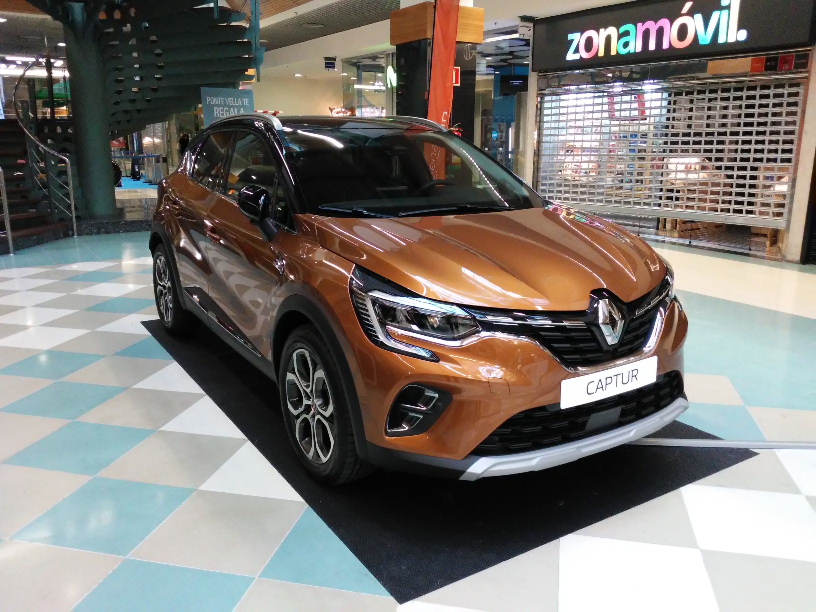 Renault lanza el nuevo Captur Renault lanza el nuevo Captur