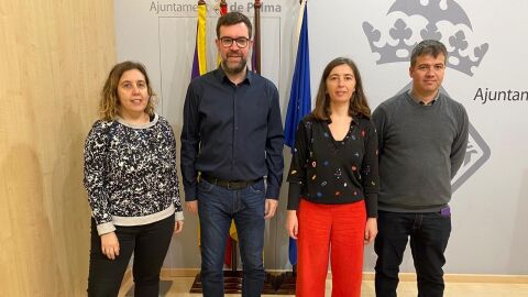 El teniente de Cultura, Antoni Noguera, y la regidora de Modelo de Ciudad, Vivienda Digna y Sostenbilidad, Neus Truyol de Palma.