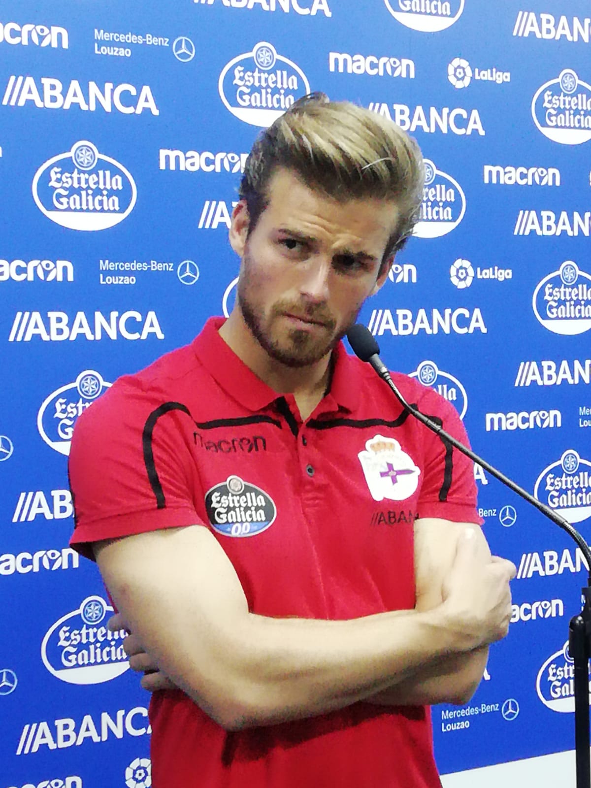 Christian Santos rechazó al Extremadura y pendientes de Longo con el Alcorcón Christian Santos rechazó al Extremadura y pendientes de Longo con el Alcorcón