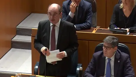 El presidente Lambán en la sesión de control al Gobierno El presidente Lambán en la sesión de control al Gobierno