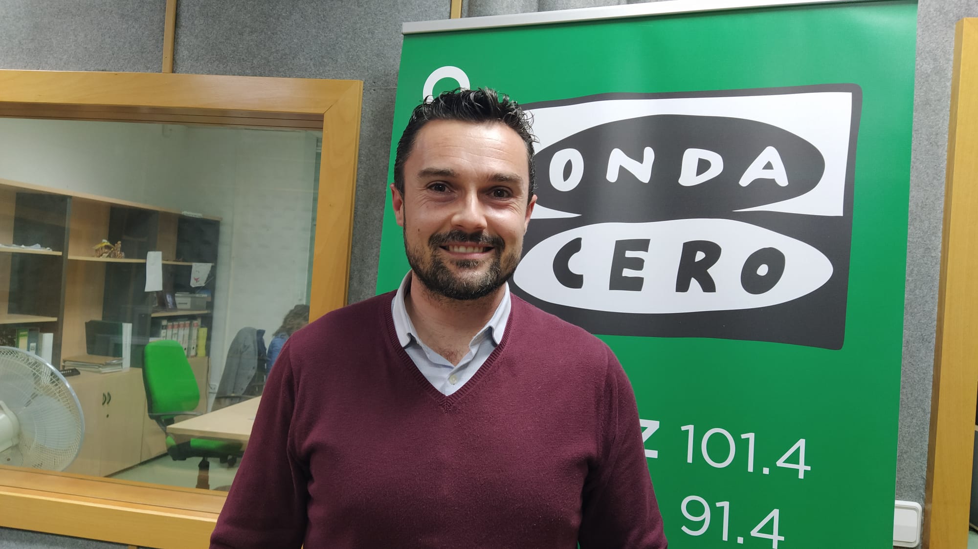 Martín Vila: "No queremos retirar de la historia a Pemán, pero la placa se colocó por su papel en la Guerra Civil" Martín Vila: "No queremos retirar de la historia a Pemán, pero la placa se colocó por su papel en la Guerra Civil"