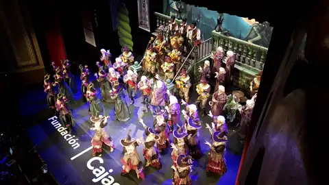 Coro "Al sonar las doce" -COAC 2020 P10 Localidad: Cádiz Autoría Letra: Luis Manuel Rivero Ramos Autoría Música: Luis Manuel Rivero Ramos Dirección: Laura Rivero Ramos Representante Legal: Laura Rivero Ramos