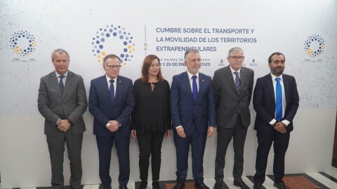 La Presidenta del Govern, Francina Armengol, junto a los Presidentes de Canarias, Ceuta y Melilla en la Cumbre que se celebra en Las Palmas. 