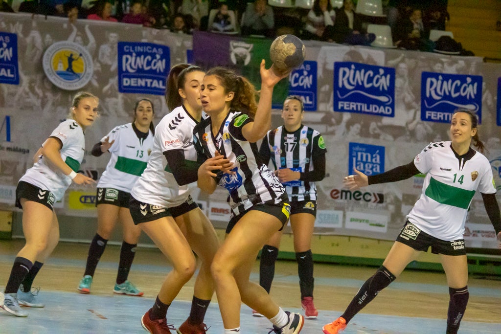 El Elche defiende la segunda posición en la Liga Guerreras Ibedrola en la pista del Mecalia Guardés El Elche defiende la segunda posición en la Liga Guerreras Ibedrola en la pista del Mecalia Guardés