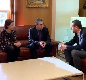 Vicente García, Carlos González y Ana Arabid Vicente García, Carlos González y Ana Arabid