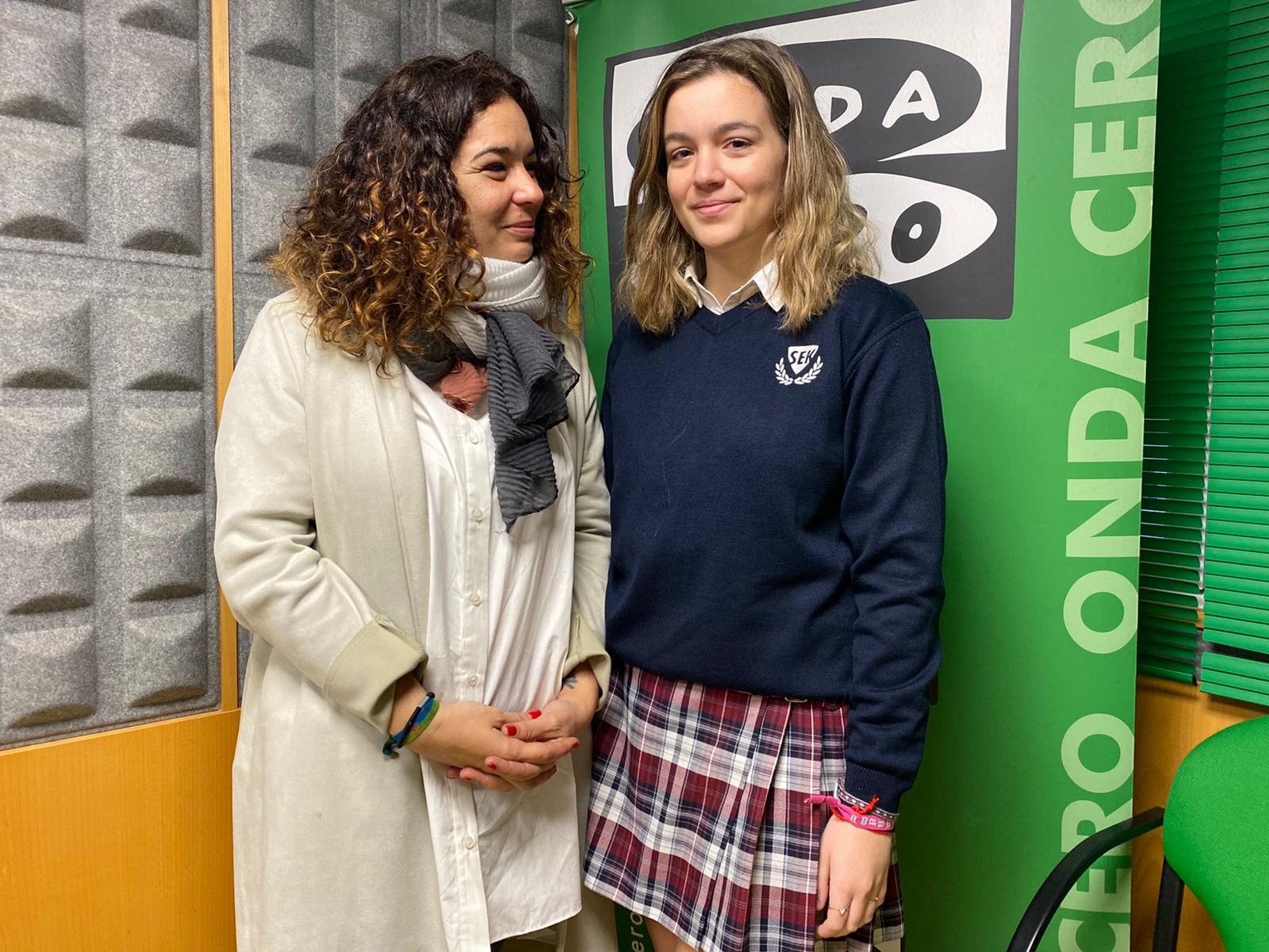 Raquel Pedrouso nos presenta a Paula Juncal con su libro "El dolor, una belleza oculta" Raquel Pedrouso nos presenta a Paula Juncal con su libro "El dolor, una belleza oculta"