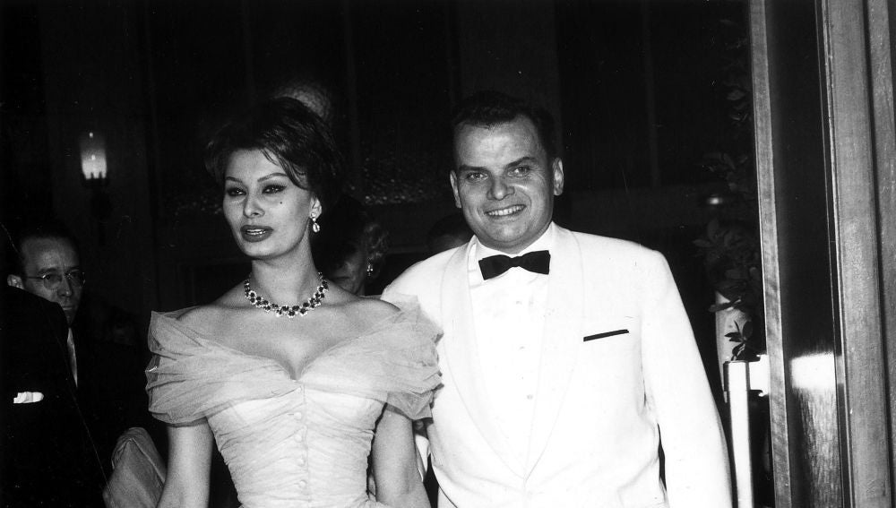 Alfred Bauer y Sofía Loren, durante una de las primeras ediciones de la Berlinale del primero como director