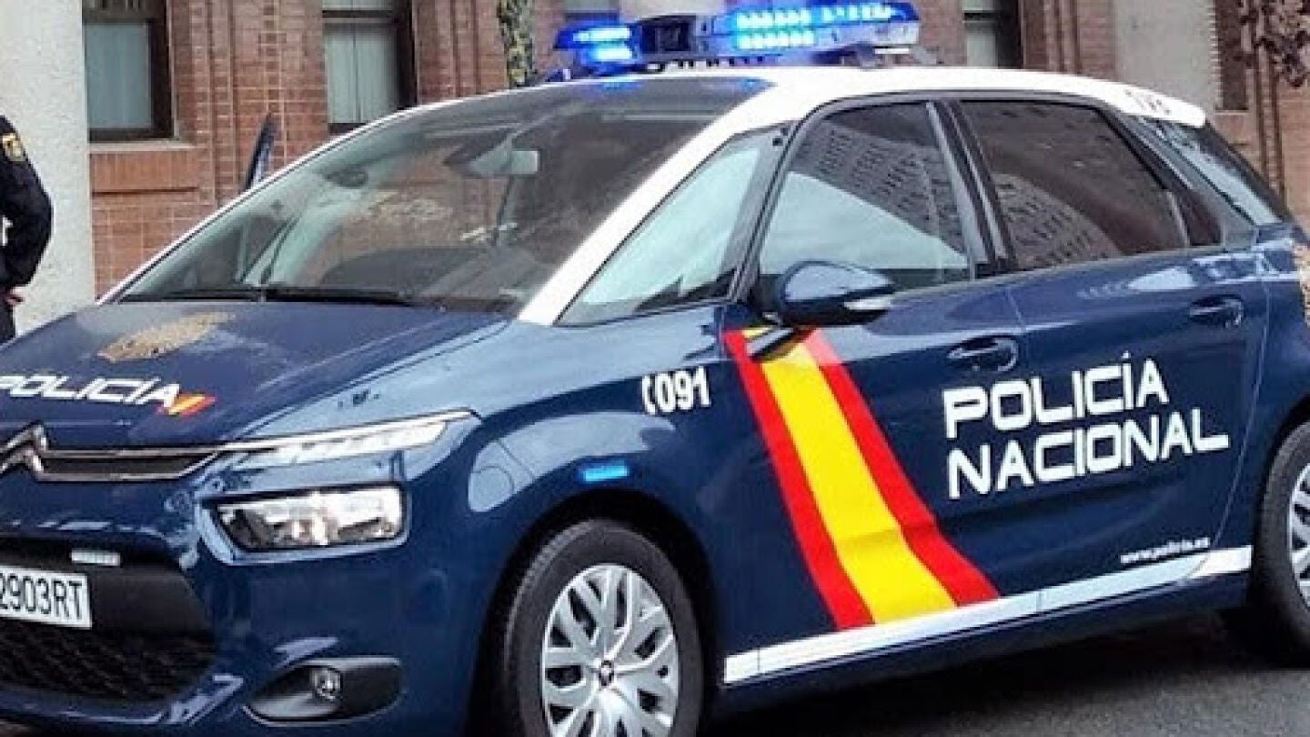 Una patrulla de la Polic&iacute;a Nacional