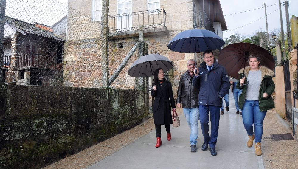 Román Rodriguez visita Ribadavia