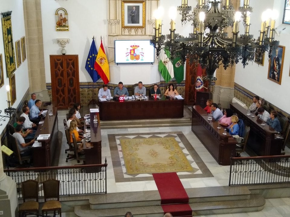A estudio la remunicipalización del abastecimiento de agua en Rota A estudio la remunicipalización del abastecimiento de agua en Rota