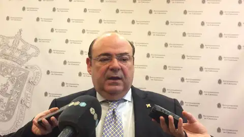 Sebastián Pérez dimite como presidente del PP Granada Sebastián Pérez dimite como presidente del PP Granada