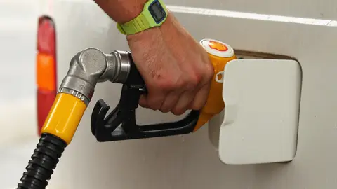 Surtidor de combustible Surtidor de combustible