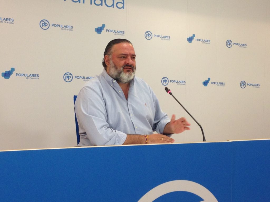 El PP rectifica y apoya públicamente a Torres Hurtado El PP rectifica y apoya públicamente a Torres Hurtado