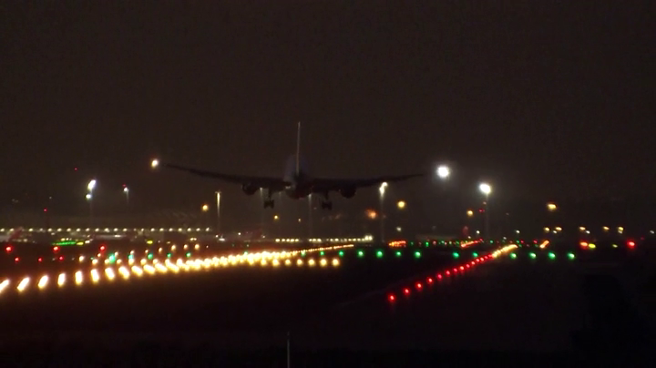 Así ha sido el aterrizaje de emergencia del avión de Air Canada Así ha sido el aterrizaje de emergencia del avión de Air Canada