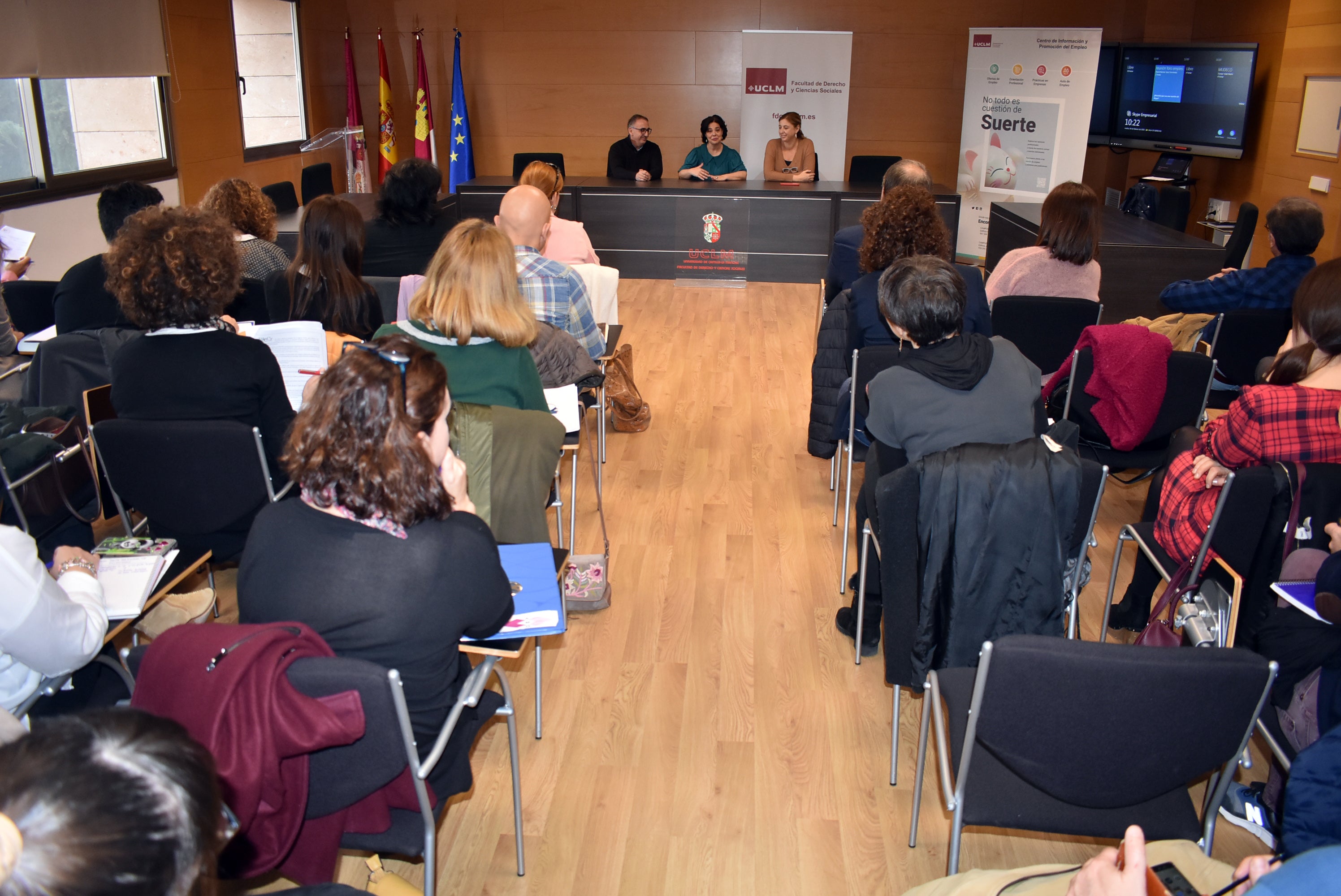 El Pacto Local por el Empleo de Ciudad Realcomienza a trabajar en el Plan Estratégico de Promoción Económica El Pacto Local por el Empleo de Ciudad Realcomienza a trabajar en el Plan Estratégico de Promoción Económica