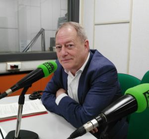 Aurelio Martín en los estudios de ONDA CERO Gijón Aurelio Martín en los estudios de ONDA CERO Gijón