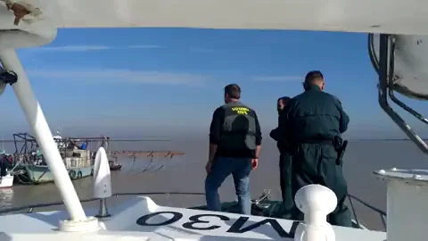 Pesca ilegal en el Guadalquivir Pesca ilegal en el Guadalquivir