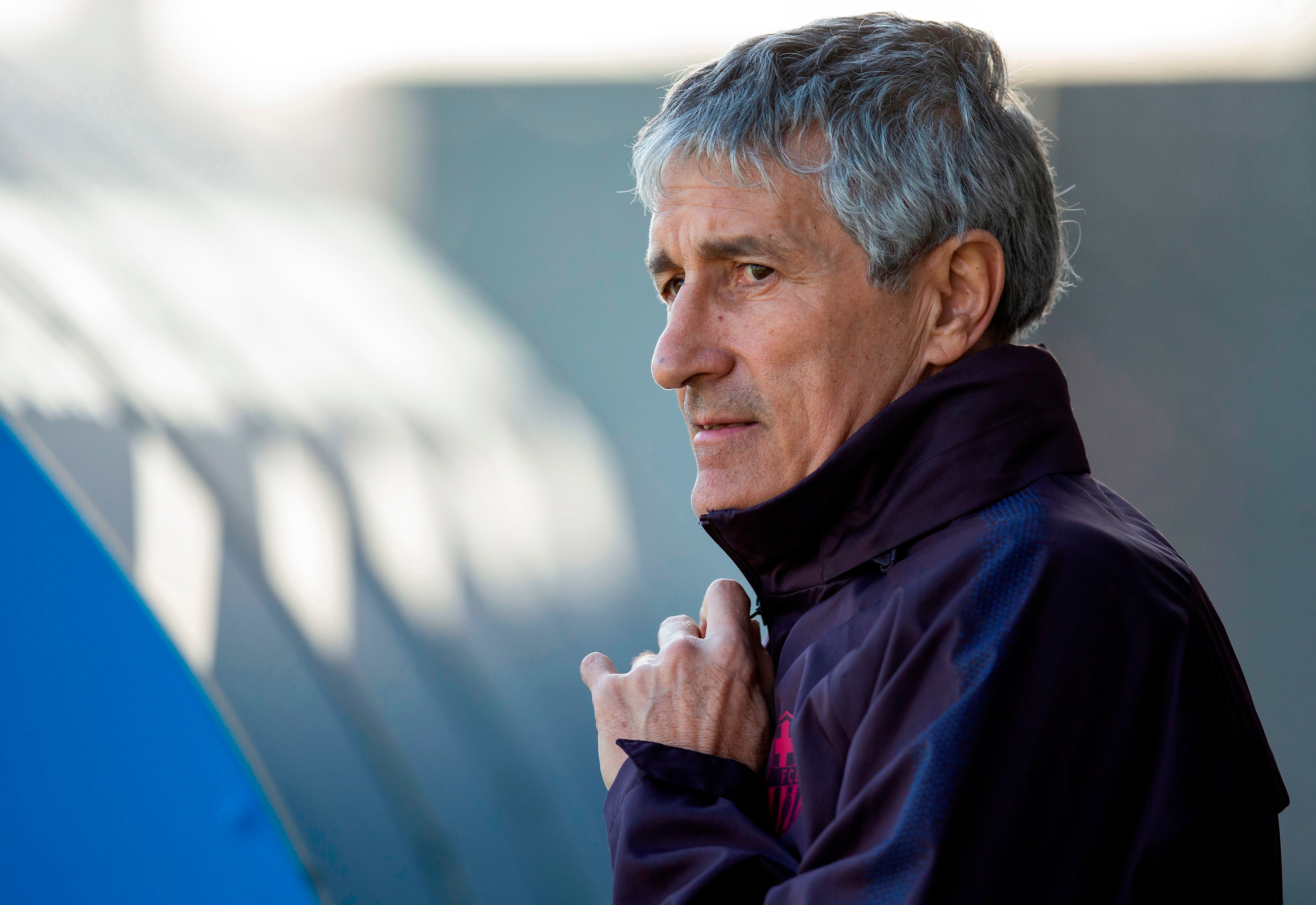 Quique Setién: "Veo complicado reanudar el campeonato; hasta que no se vea algo de luz yo prefiero quedarme en casa" Quique Setién: "Veo complicado reanudar el campeonato; hasta que no se vea algo de luz yo prefiero quedarme en casa"