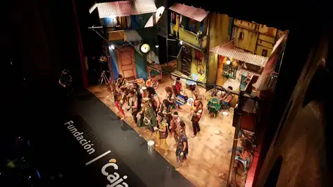 Comparsa "La ciudad de Dios" - COAC 2020 p16 Localidad: Cádiz Autoría Letra: Antonio Jesús Pérez Fuentes y Sergio Guillén Bancalero Autoría Música: Sergio Guillén Bancalero Dirección: Juan Antonio Macías Álvarez Representante Legal: Juan Antonio Macías Álvarez.